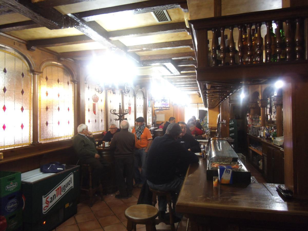 Hostal Los Galgos Yepes Luaran gambar