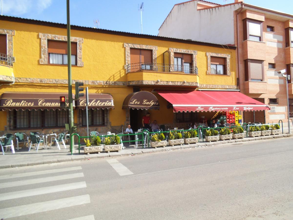 Hostal Los Galgos Yepes Luaran gambar
