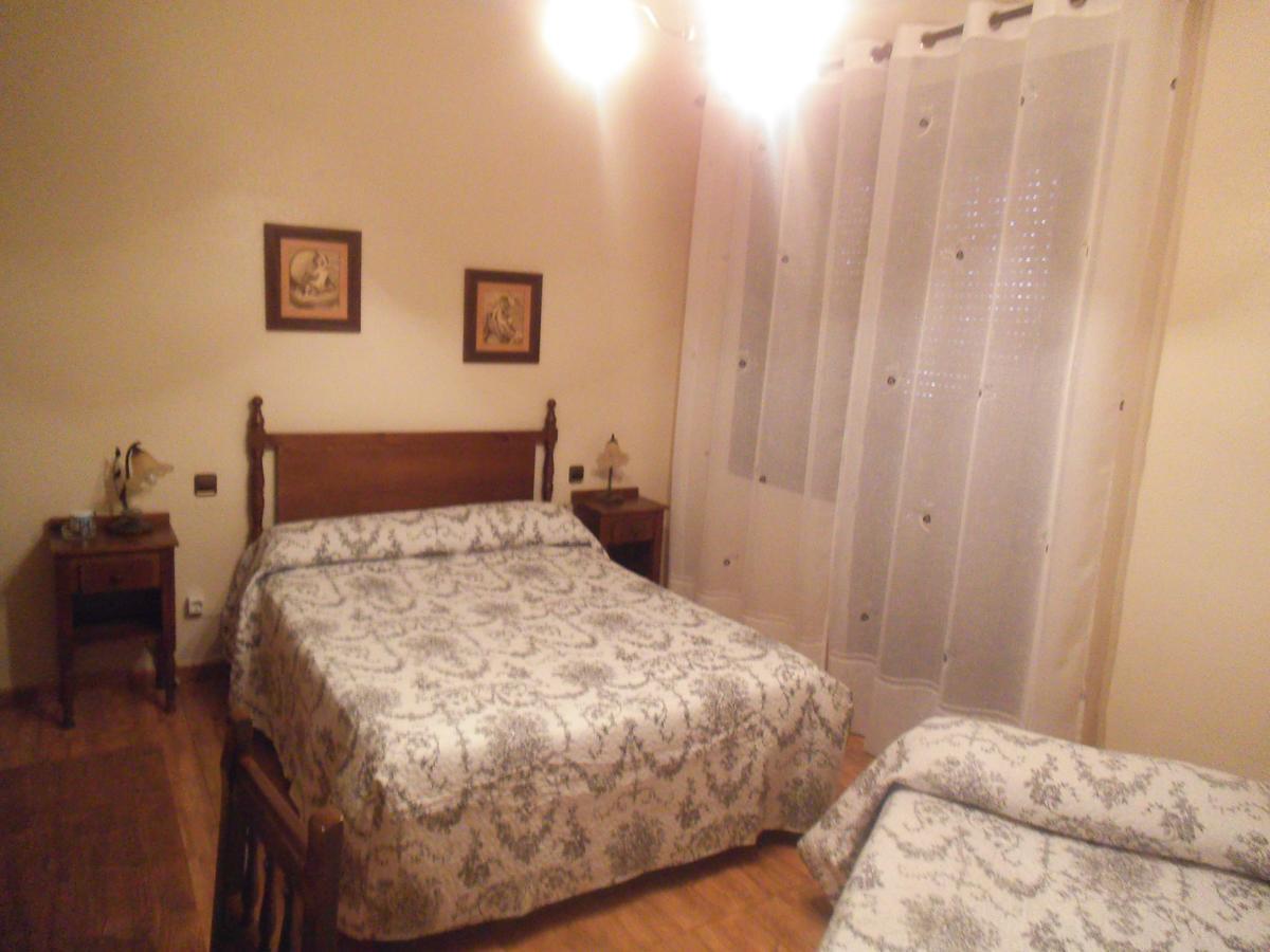 Hostal Los Galgos Yepes Luaran gambar