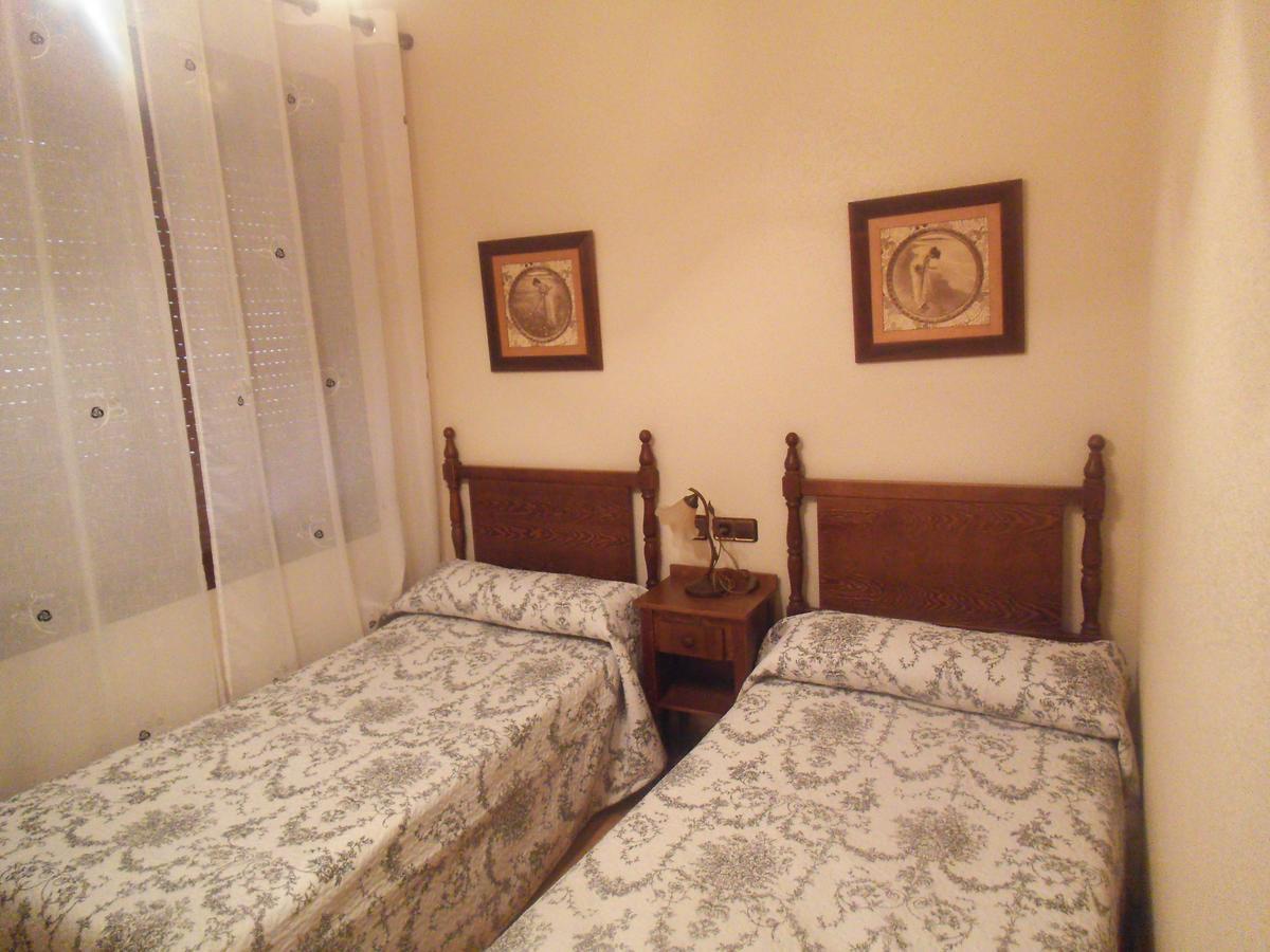 Hostal Los Galgos Yepes Luaran gambar